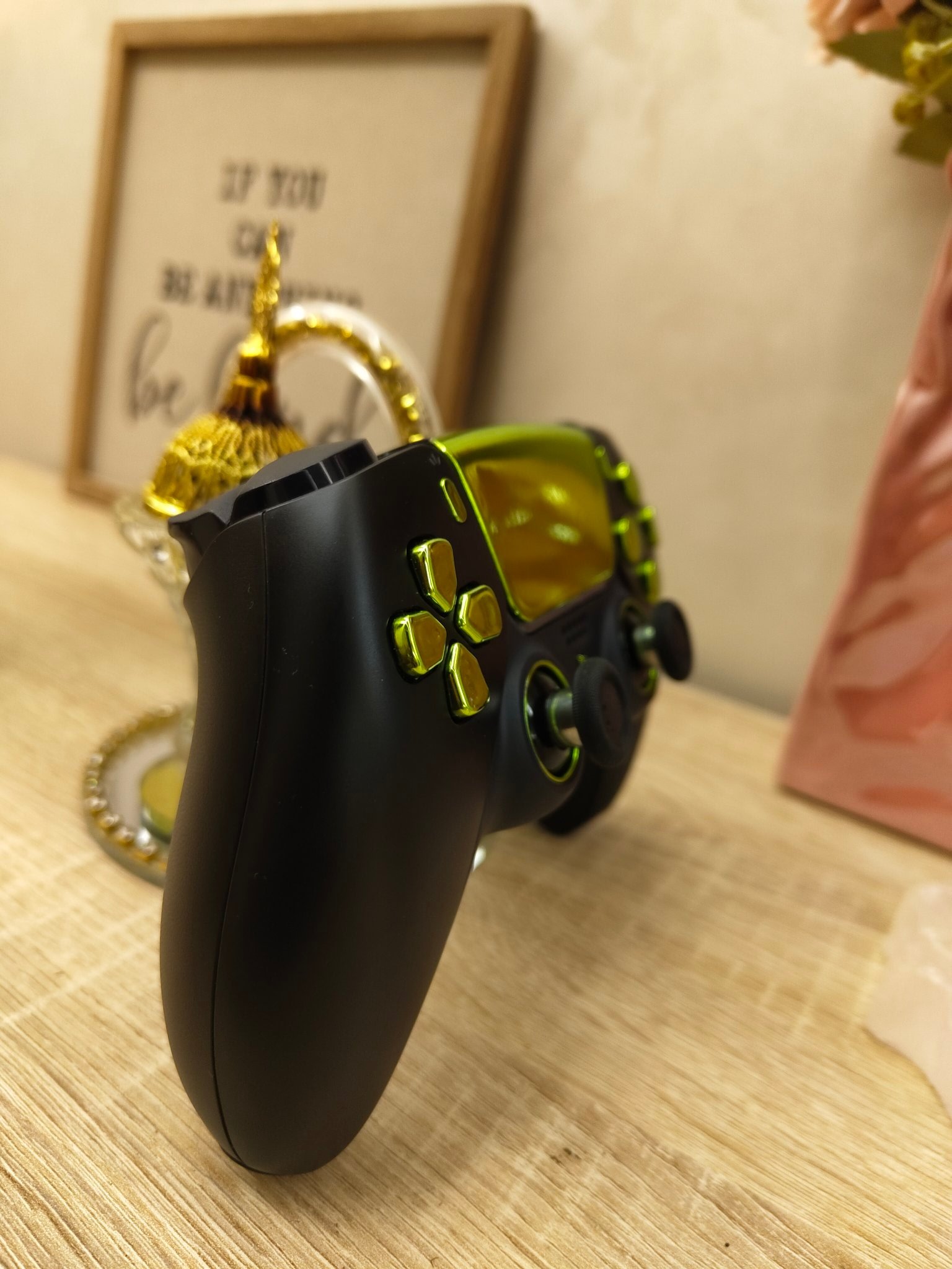 Custom_video_game_controller_20261016001709